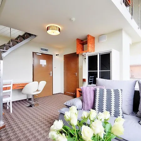 408 W Pieciogwiazdkowym Royal Tulip Plaza 200 M Dobruk Apartment *