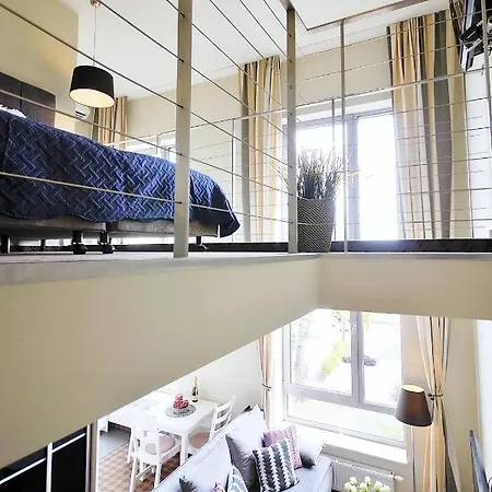 408 W Pieciogwiazdkowym Royal Tulip Plaza 200 M Dobruk شقة